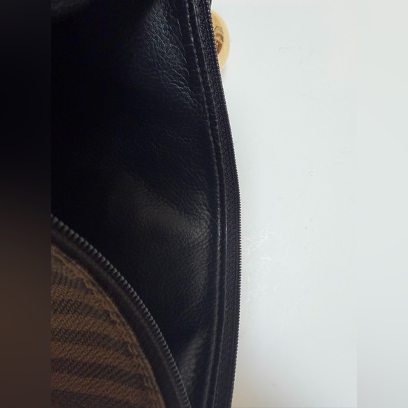 Fendi Leather Pequin Thin Striped Clutch, Pouch, Makeup Bag Vintage EUC - Picture 14 of 16